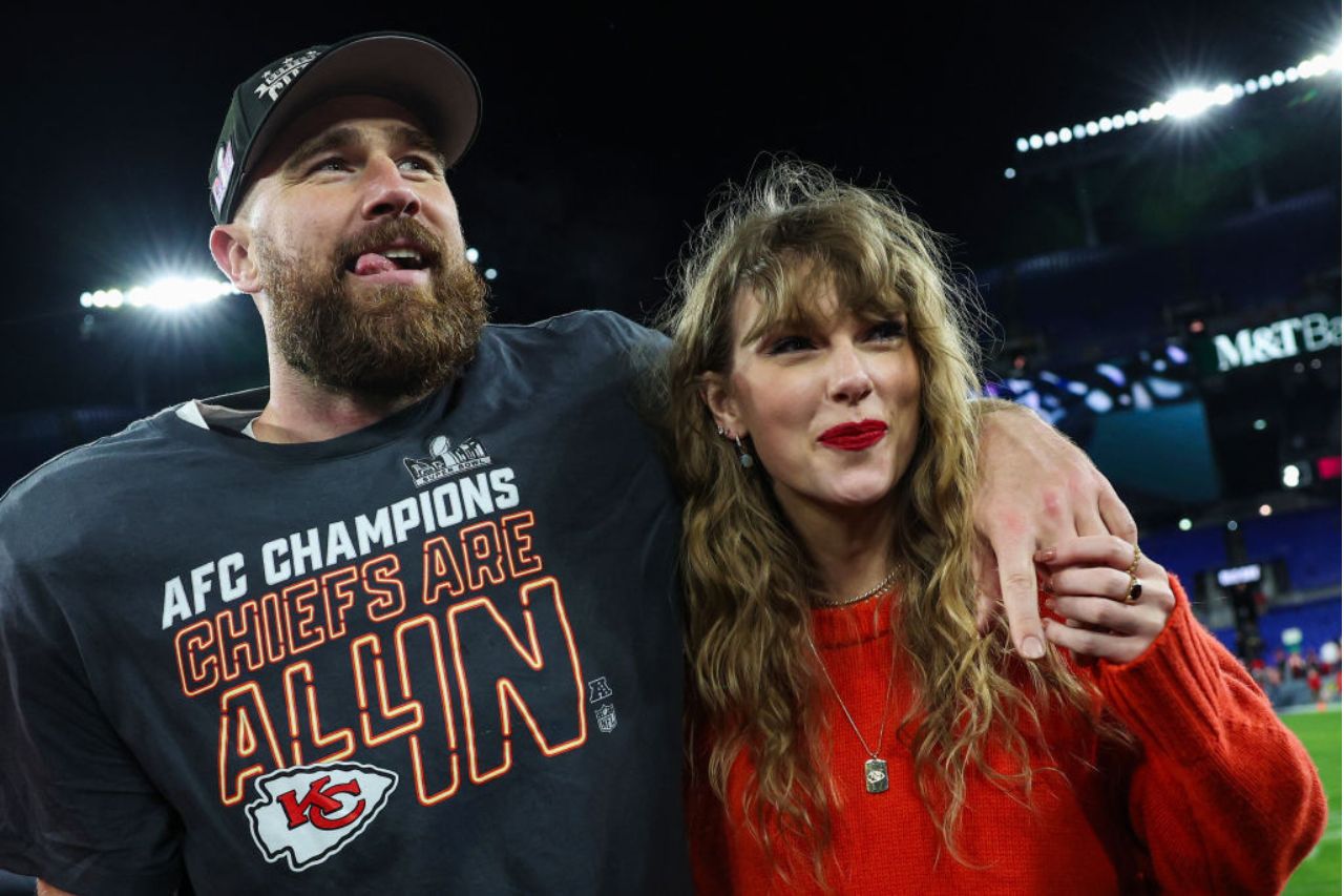Taylor Swift anuncia compromiso