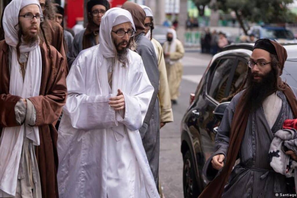 La tribu Lev Tahor ha pasado por Israel, Estados Unidos, Canadá, Guatemala, México, varios países de los Balcanes y ahora intentaba instalarse en Colombia.